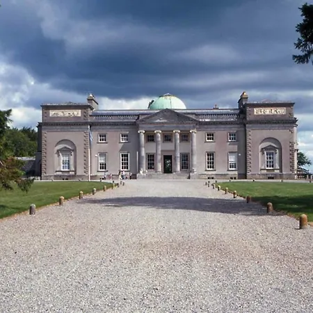 The Hollow, Fisherstown, County Tatil Evi