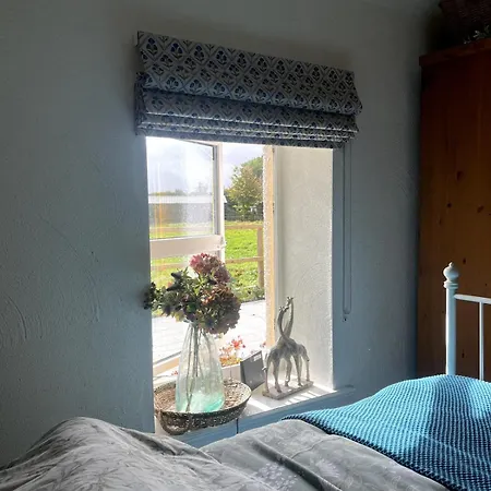 The Hollow, Fisherstown, County