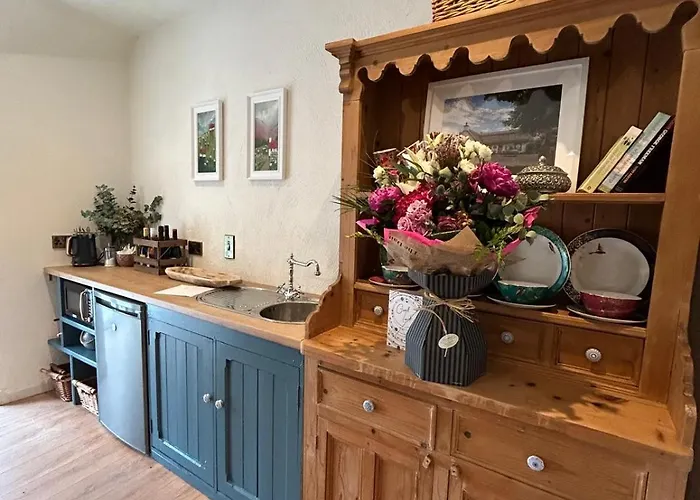 The Hollow, Fisherstown, County *